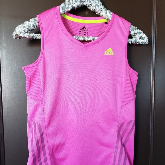 adidas Tops - ClimaCool top🏋